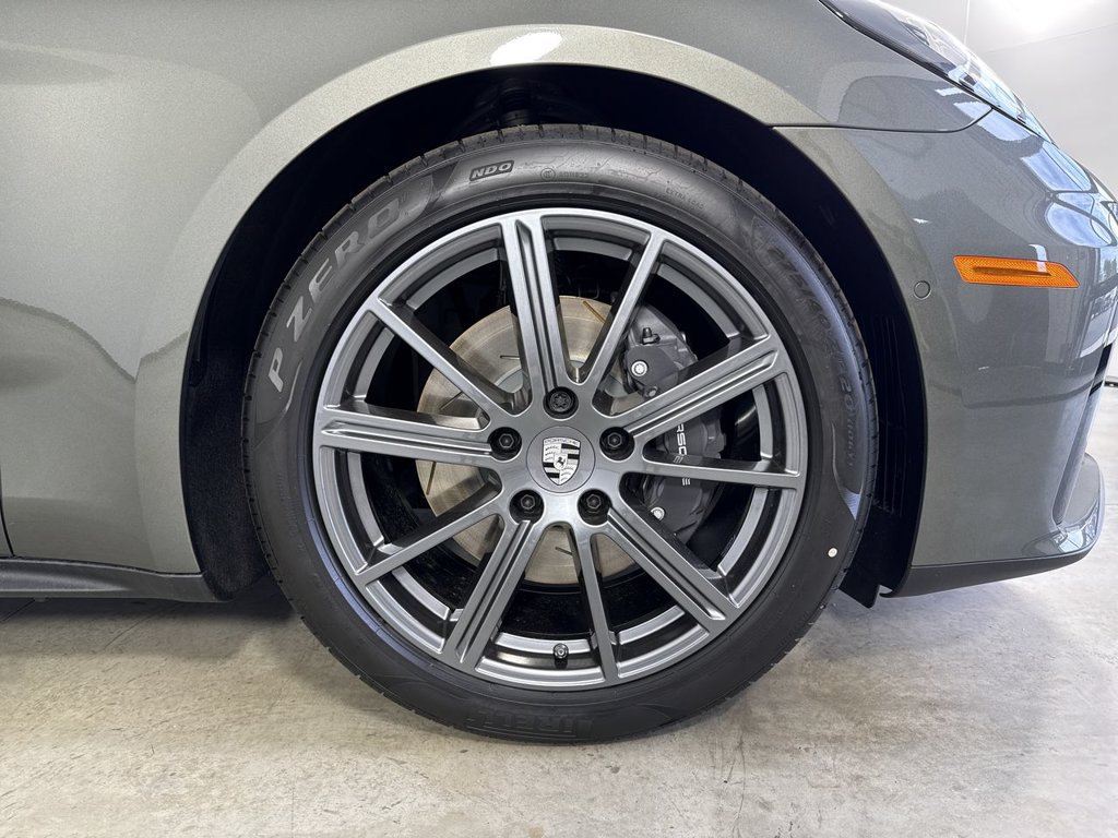 New 2026 Porsche Panamera 4 AWD/4WD image 15