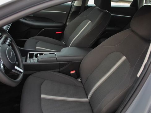 Used 2025 Hyundai Sonata SEL FWD image 10
