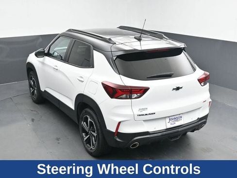 Used 2023 Chevrolet TrailBlazer RS w/ Sun and Liftgate Package image 24