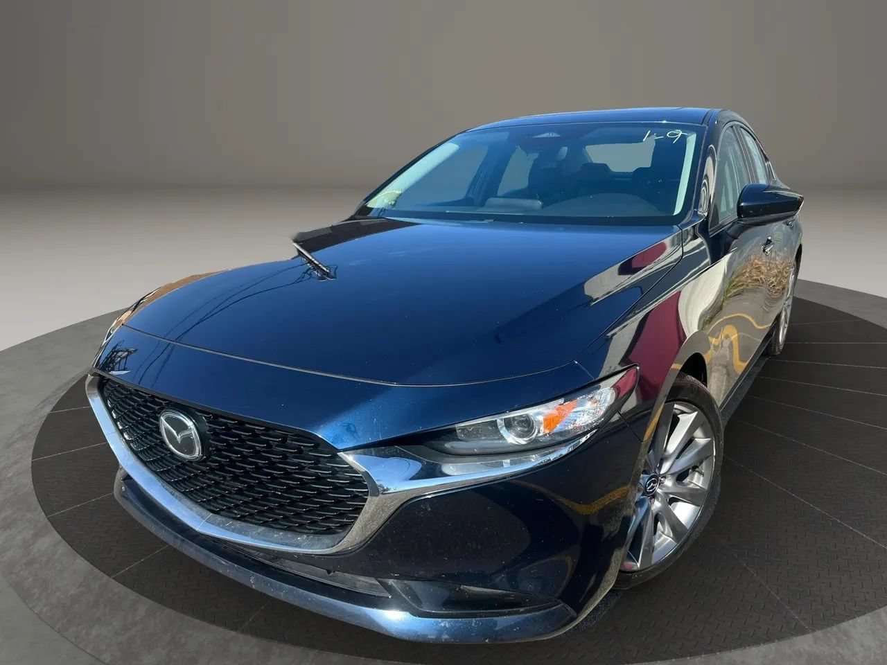 Used 2024 MAZDA MAZDA3 s FWD image 1