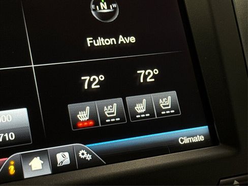 Used 2015 Ford Fusion Energi Titanium FWD image 22