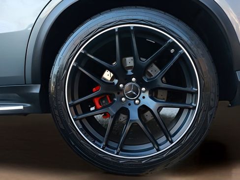 Used 2018 Mercedes-Benz GLE 63 AMG S image 36