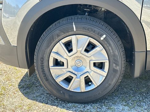 New 2026 Nissan Kicks S FWD image 11