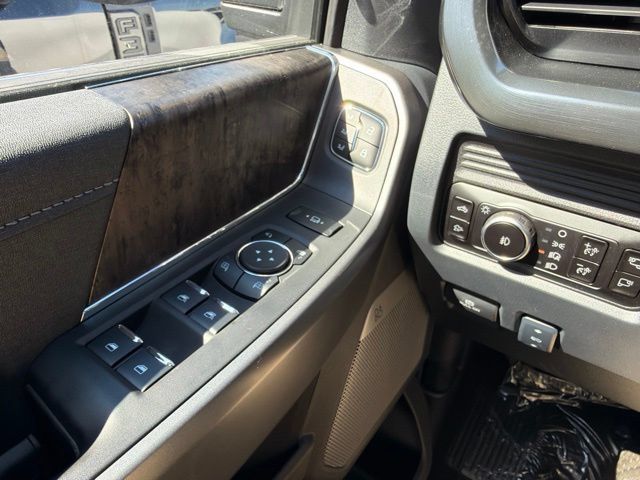 New 2026 Ford F350 Lariat w/ Lariat Ultimate Package AWD/4WD image 25