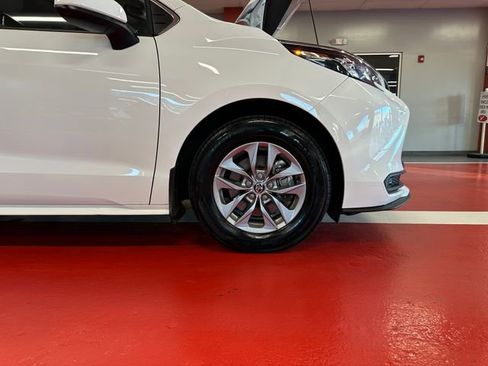 Certified 2025 Toyota Sienna LE w/ LE Plus Package AWD/4WD image 30