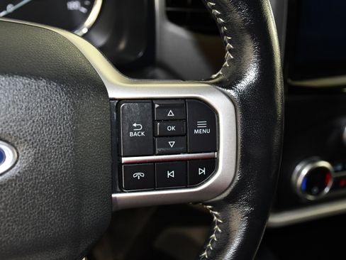 Used 2023 Ford Expedition XLT AWD/4WD image 16