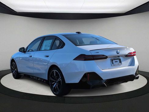 New 2026 BMW 550e xDrive AWD/4WD image 6