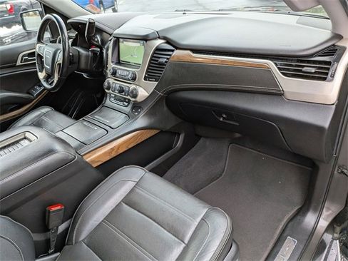 Used 2020 GMC Yukon XL Denali image 43
