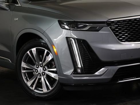 Used 2023 Cadillac XT6 Premium Luxury w/ LPO, Floor Liner Package AWD/4WD image 8