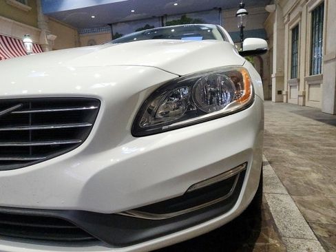 Used 2015 Volvo S60 T5 Premier image 19