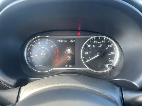 Used 2020 Nissan Kicks SV FWD image 12