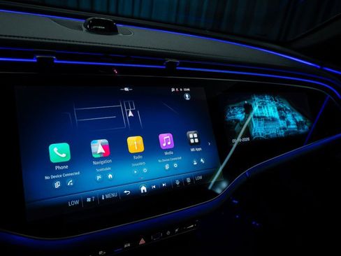 New 2026 Mercedes-Benz E 350 4MATIC Sedan image 18