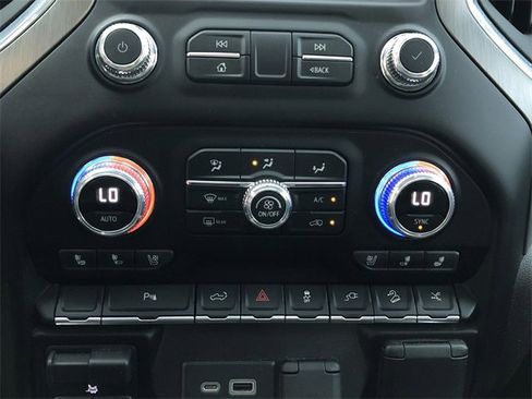 Certified 2022 GMC Sierra 1500 Denali w/ Denali Premium Package image 27