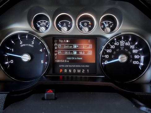 Used 2012 Ford F250 Lariat w/ Lariat Interior Pkg AWD/4WD image 38