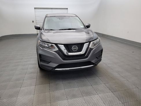 Used 2020 Nissan Rogue S FWD image 14