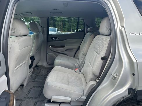 Used 2018 GMC Acadia SLE FWD image 12