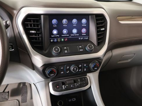 Used 2023 GMC Acadia SLE AWD/4WD image 5