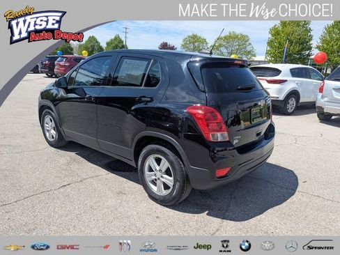 Used 2022 Chevrolet Trax LS w/ Tint and Cruise Package FWD image 5