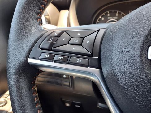 Used 2024 Nissan Kicks SR w/ SR Premium Package FWD image 20