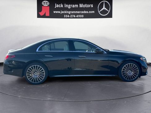 New 2026 Mercedes-Benz E 350 4MATIC Sedan image 6