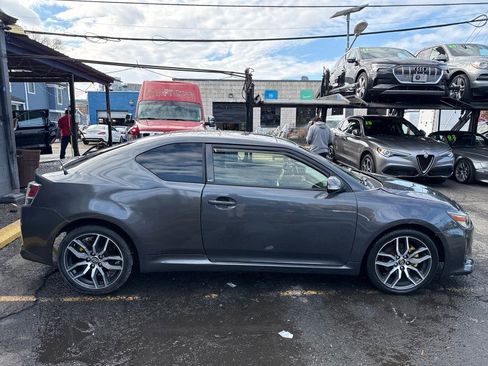 Used 2016 Scion tC image 6