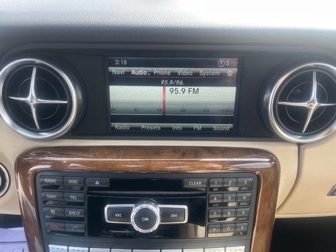 Used 2016 Mercedes-Benz SLK 350 image 18