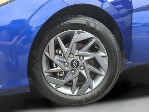 Used 2024 Hyundai Elantra SEL image 46