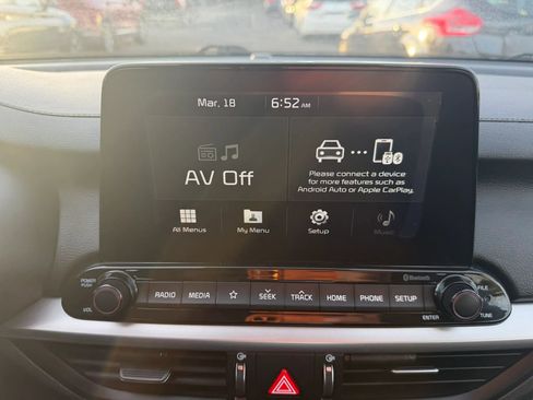 Used 2019 Kia Forte LXS image 18