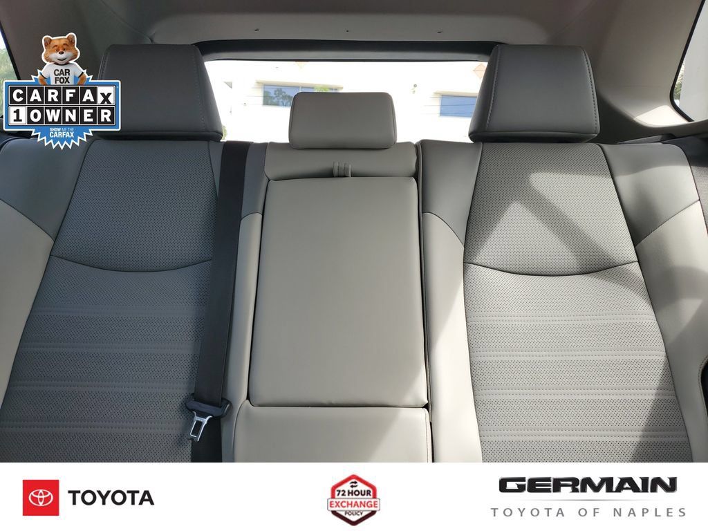 Used 2023 Toyota RAV4 Limited AWD/4WD image 29