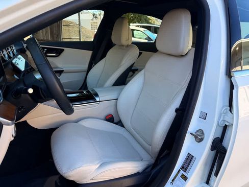 Used 2023 Mercedes-Benz C 300 Sedan image 11