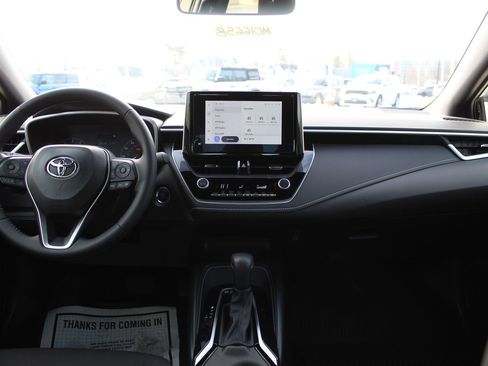 Used 2025 Toyota Corolla SE image 11