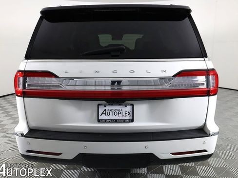 Used 2020 Lincoln Navigator Reserve w/ Equipment Group 208A Reserve AWD/4WD image 6