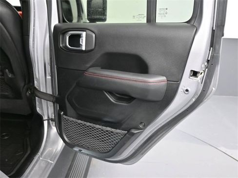 Used 2020 Jeep Gladiator Rubicon image 13