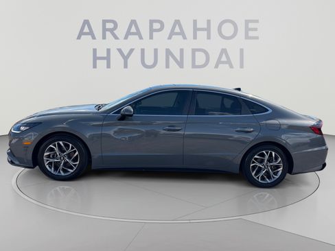 Used 2022 Hyundai Sonata SEL w/ Convenience Package FWD image 2