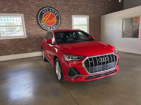 Used 2020 Audi Q3 2.0T Prestige w/ Prestige Package image 14