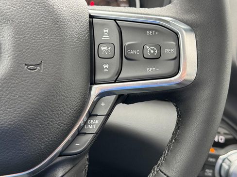 New 2026 RAM 1500 Laramie AWD/4WD image 15
