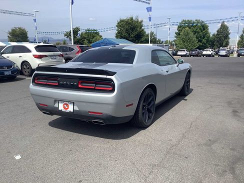 Used 2019 Dodge Challenger SXT w/ Blacktop Package RWD image 6