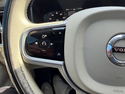 Used 2018 Volvo S90 T5 Momentum w/ Convenience Package FWD image 27