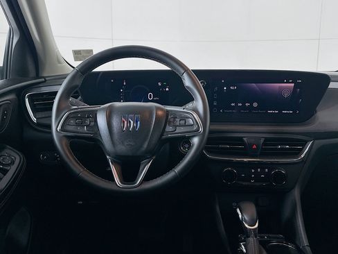 Used 2025 Buick Encore GX Preferred image 18