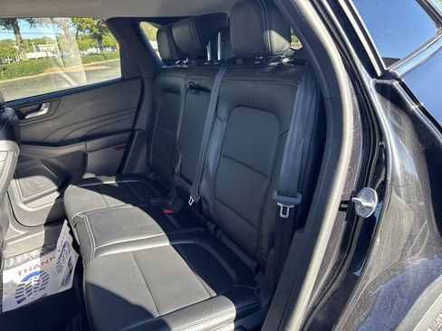 Used 2023 Ford Escape Platinum AWD/4WD image 16