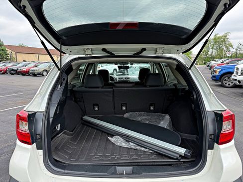 Used 2019 Subaru Outback 3.6R Limited AWD/4WD image 21