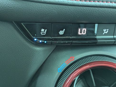 Used 2022 Chevrolet Blazer RS w/ Enhanced Convenience Package image 14