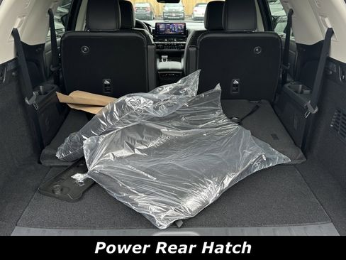 New 2026 Nissan Pathfinder SL AWD/4WD image 13