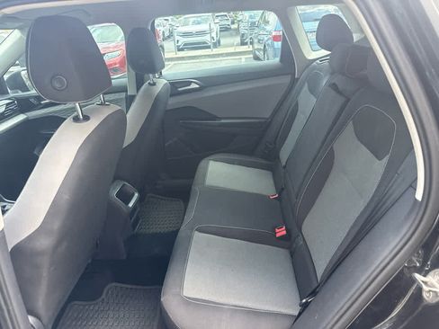 Used 2023 Volkswagen Taos S FWD image 18