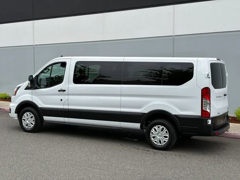 Used 2023 Ford Transit 350 XLT RWD image 4