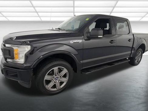 Used 2020 Ford F150 XLT w/ Equipment Group 302A Luxury AWD/4WD image 4