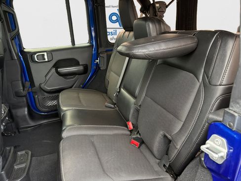 Used 2020 Jeep Wrangler Unlimited Sport image 17