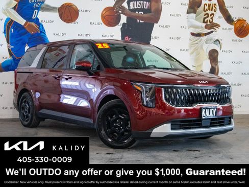 Used 2025 Kia Carnival LXS image 1