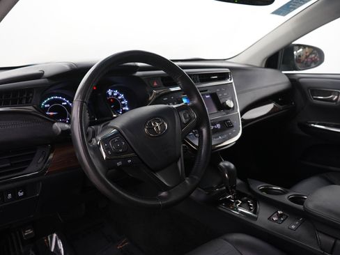 Used 2013 Toyota Avalon XLE Touring FWD image 22