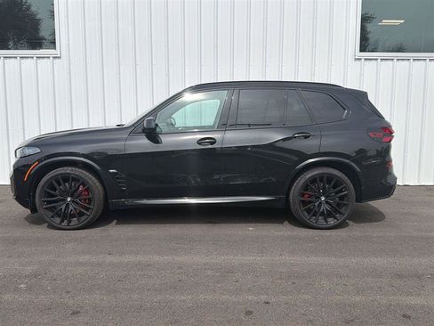 Used 2026 BMW X5 xDrive40i w/ M Sport Package AWD/4WD image 3